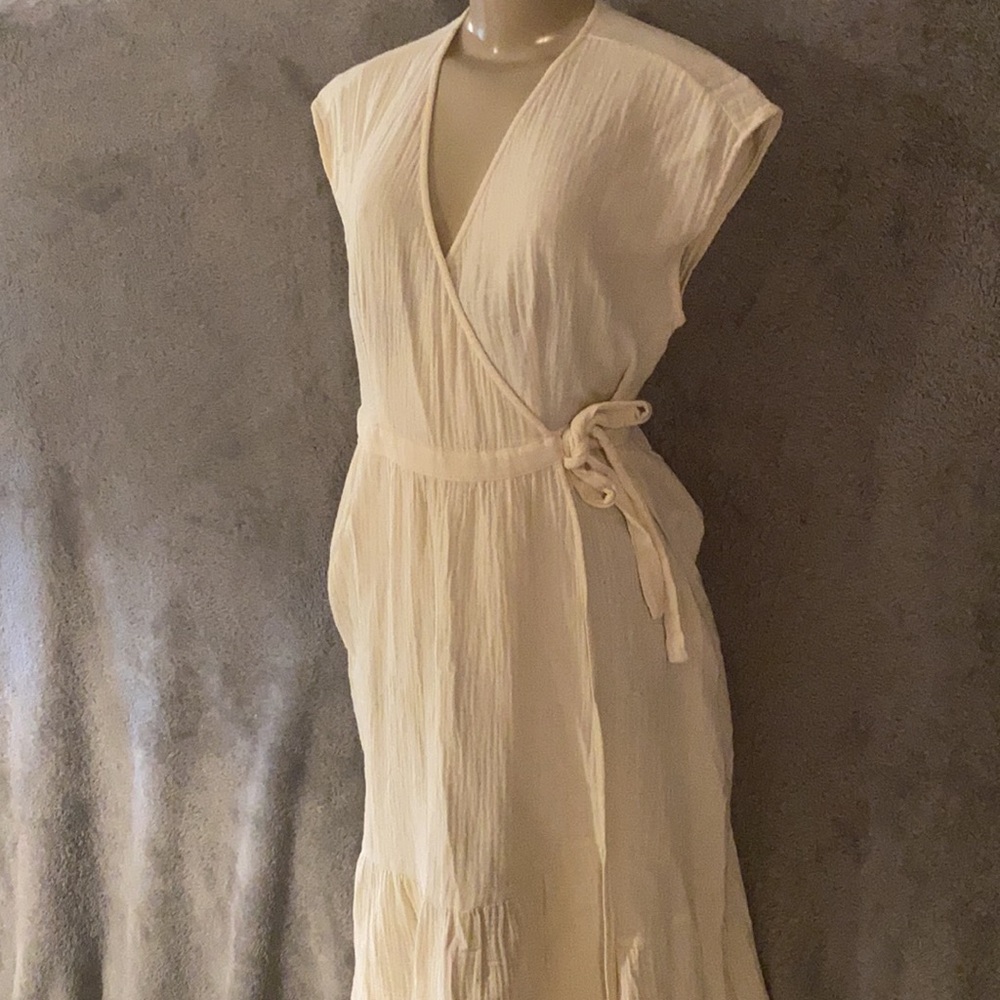 Universal Thread Dress Size Medium - image 2